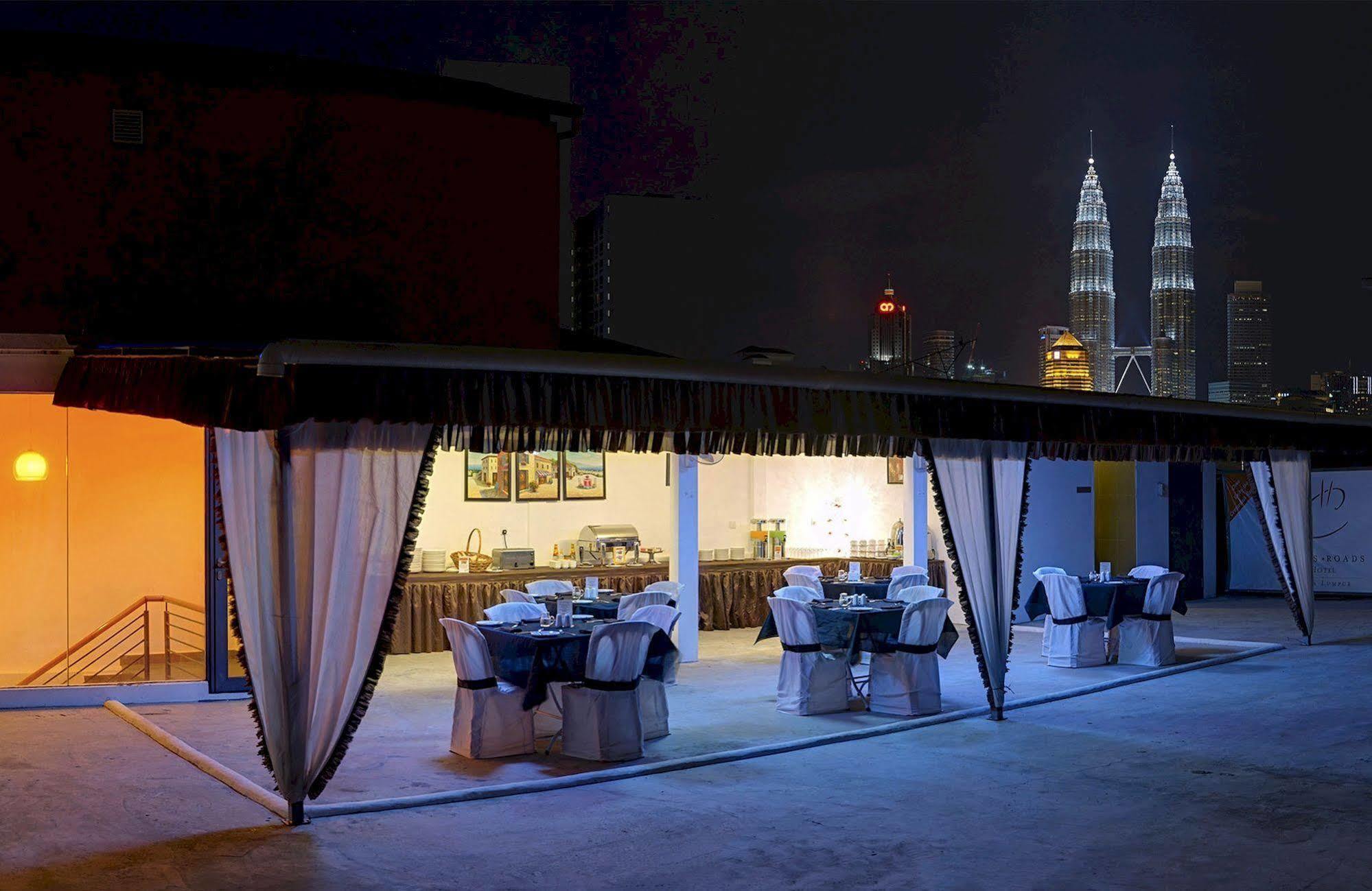 Crossroads Hotel Kuala Lumpur Exterior photo